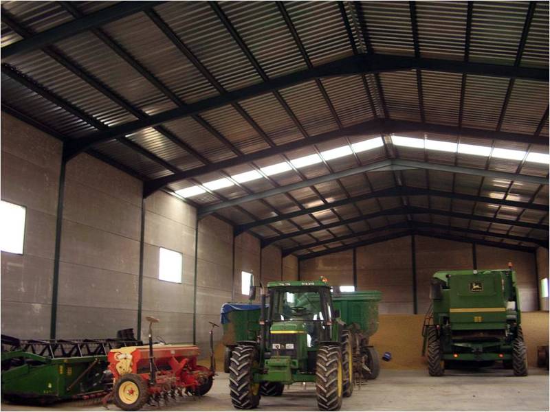 Foto: Proyecto de Nave Almacen de Maquinaria Agricola de Solagro