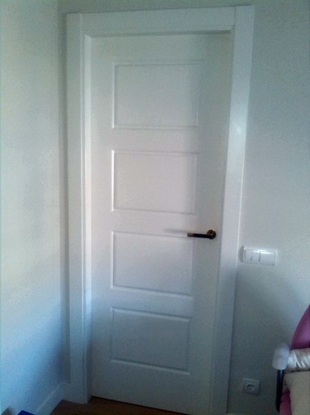 puerta ciega lacada