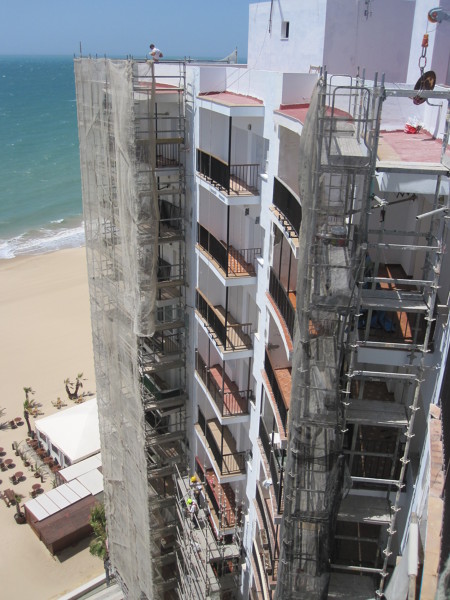 Foto: Rehabilitación Estructural de Edificio, Rota. de ELAT ...