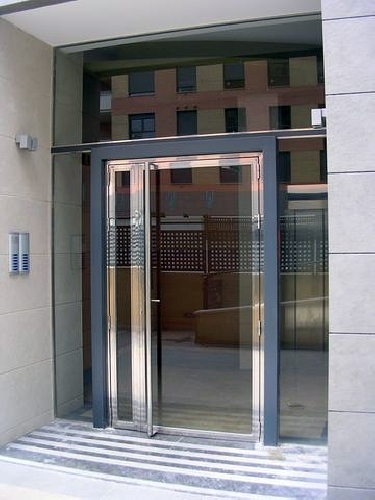 Foto: Sustitución de Puerta de Patio en Acero Inoxidable de Disartec