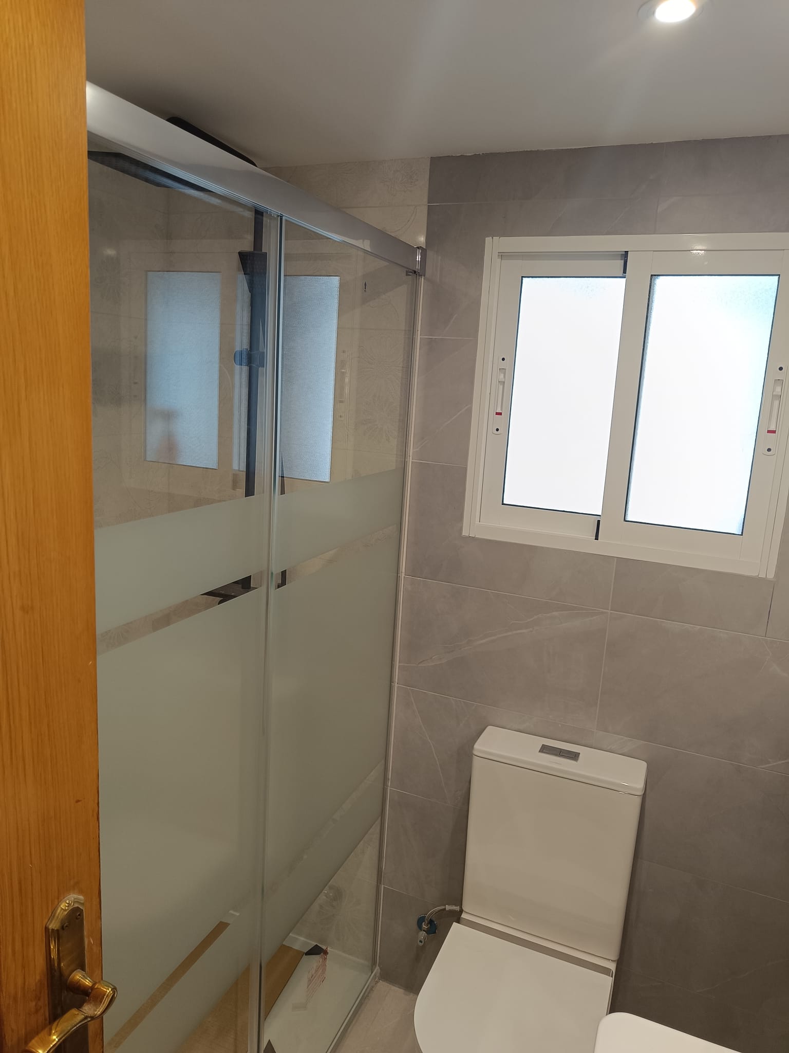 baño grey