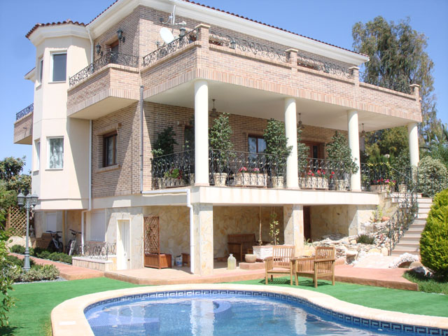 Chalet en ciudad quesada hecho de 0