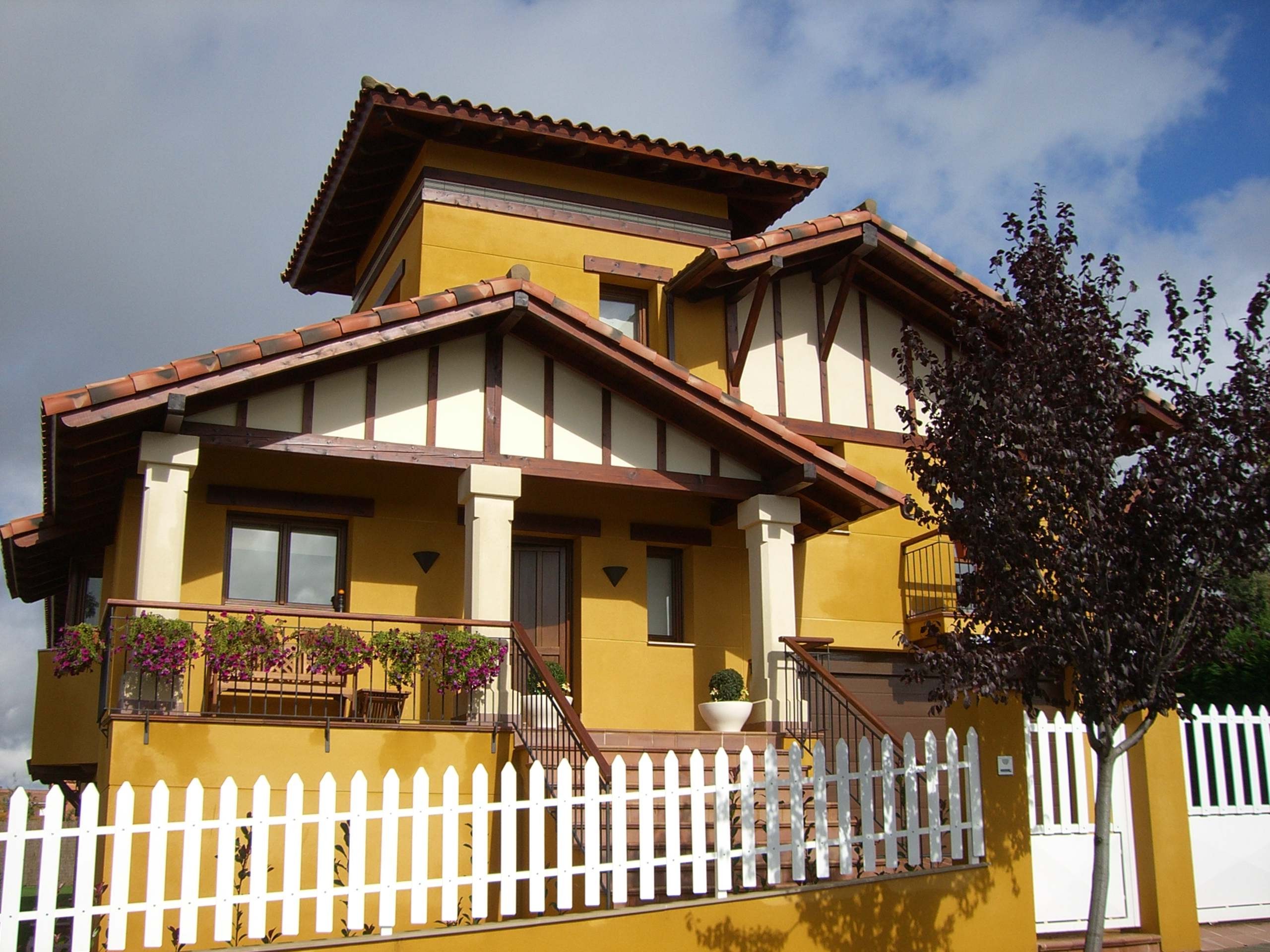 VIVIENDA EN CARBAJAL DE LA LEGUA