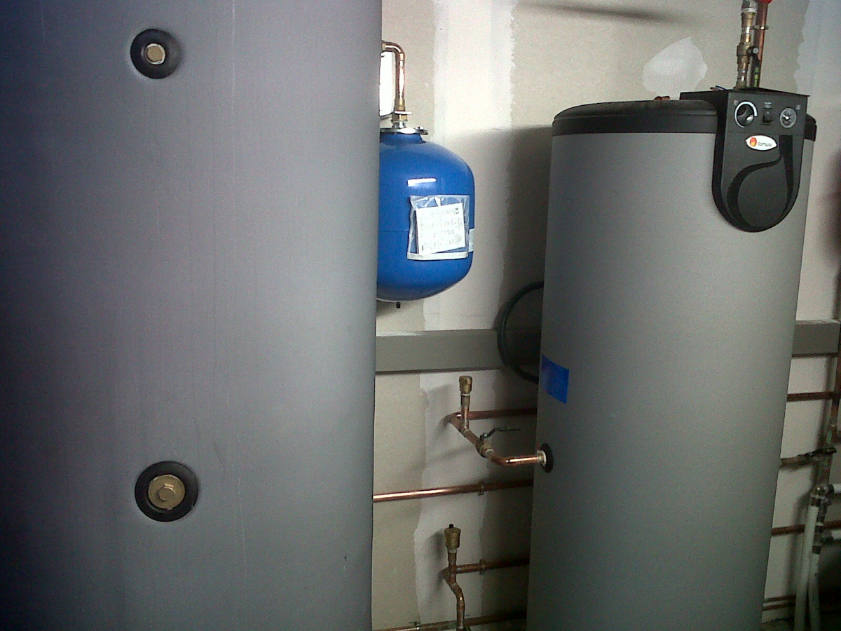 acumulador ACS solar