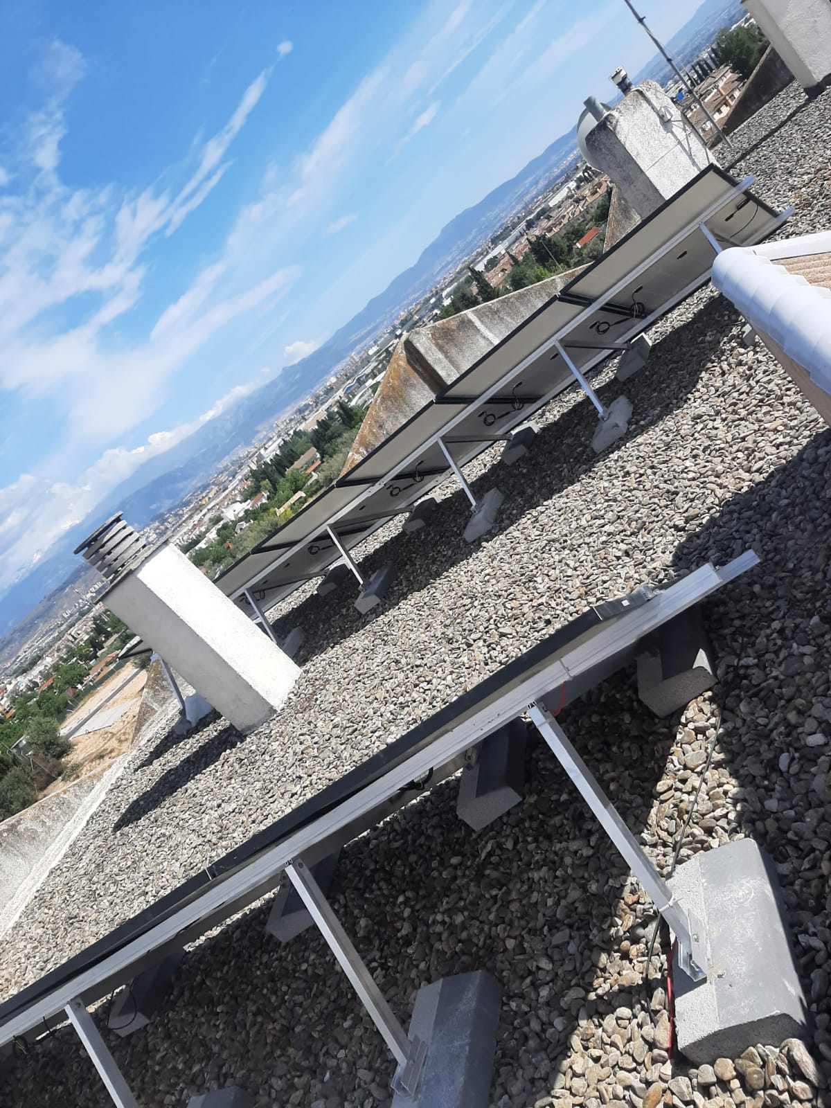 INSTALACIÓN FOTOVOLTAICA