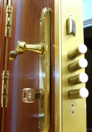 PUERTA BLINDADA 