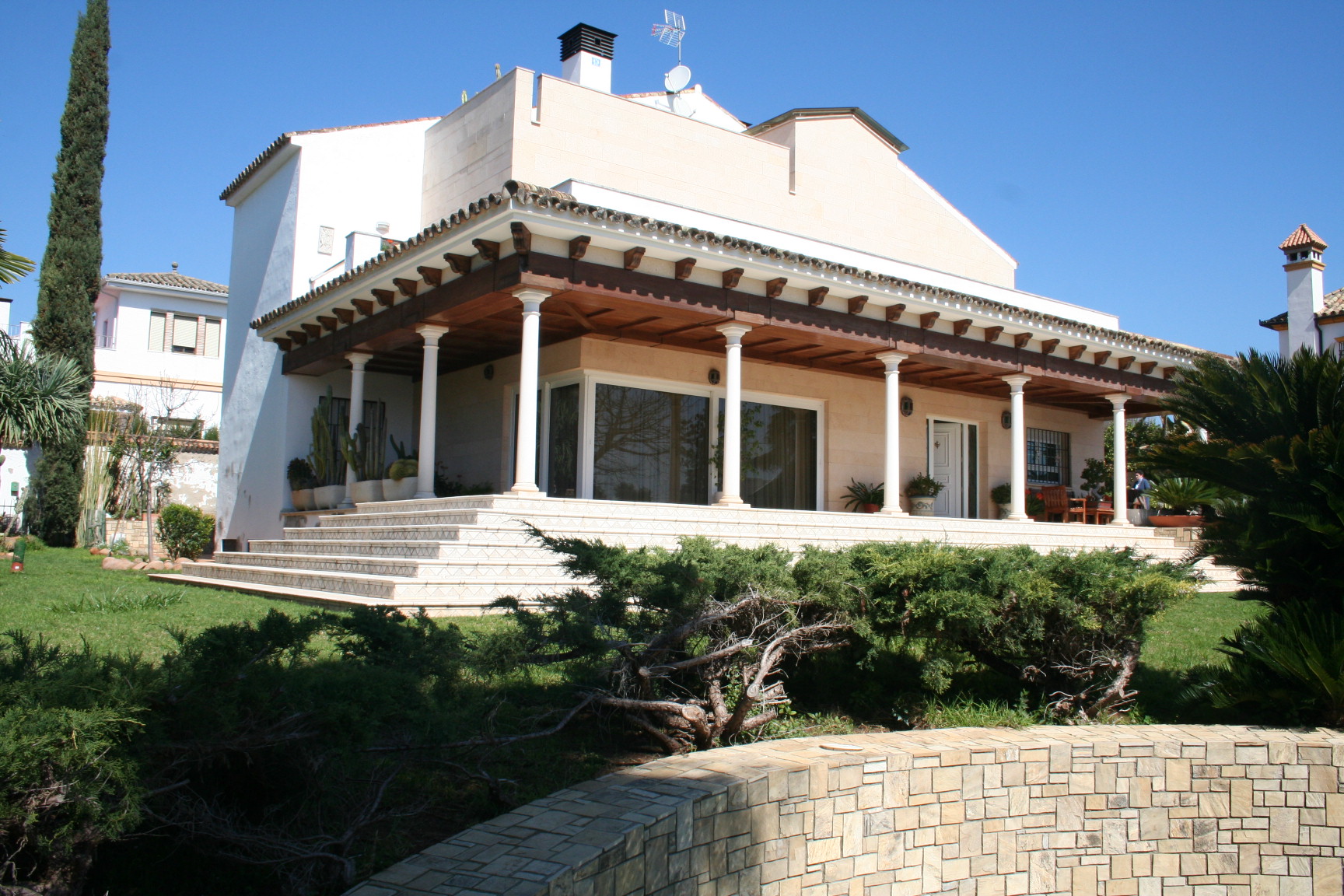 Chalet del Dr. Bernardo Serrano 2