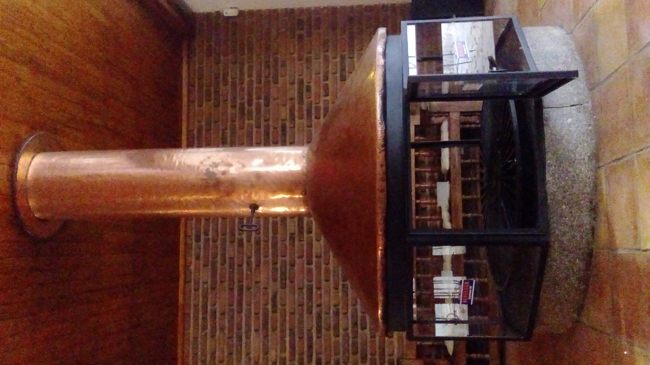 Deshollinador E Instalador De Chimeneas - Pinto