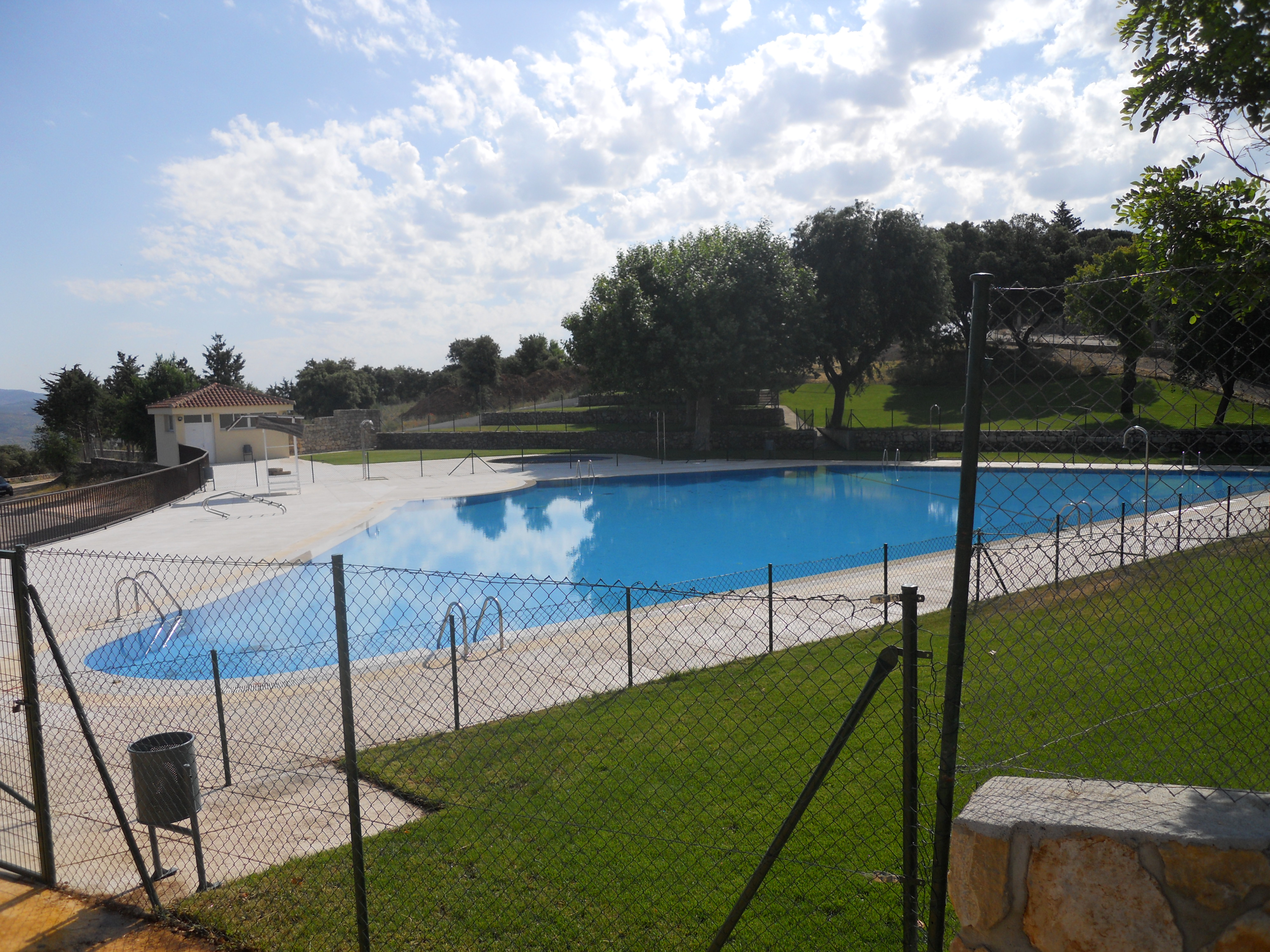Licencia de actividad, apertura y funcionamiento de piscina