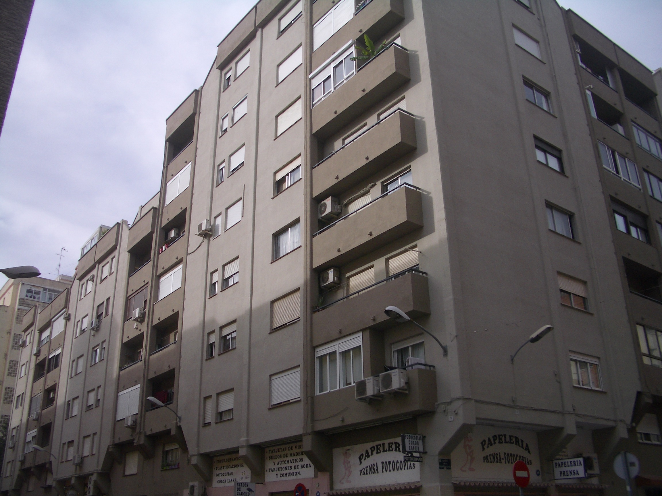 Fachadas de Edificio Aislado