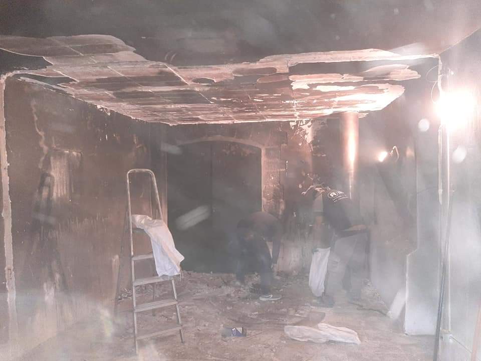 Casa rual incendiada,