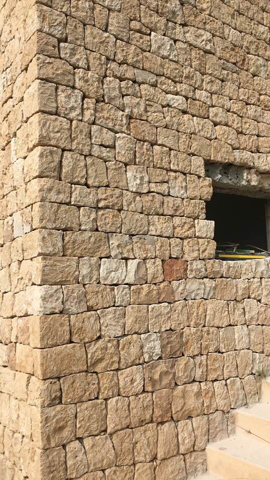 CONSTRUIR PARED DE PIEDRA NATURA .