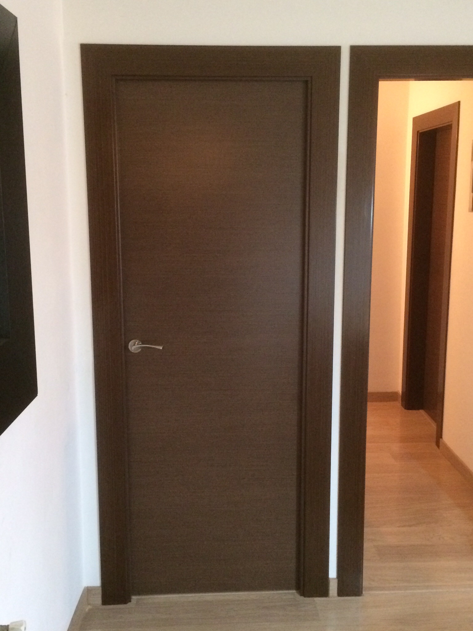 Puertas wengue