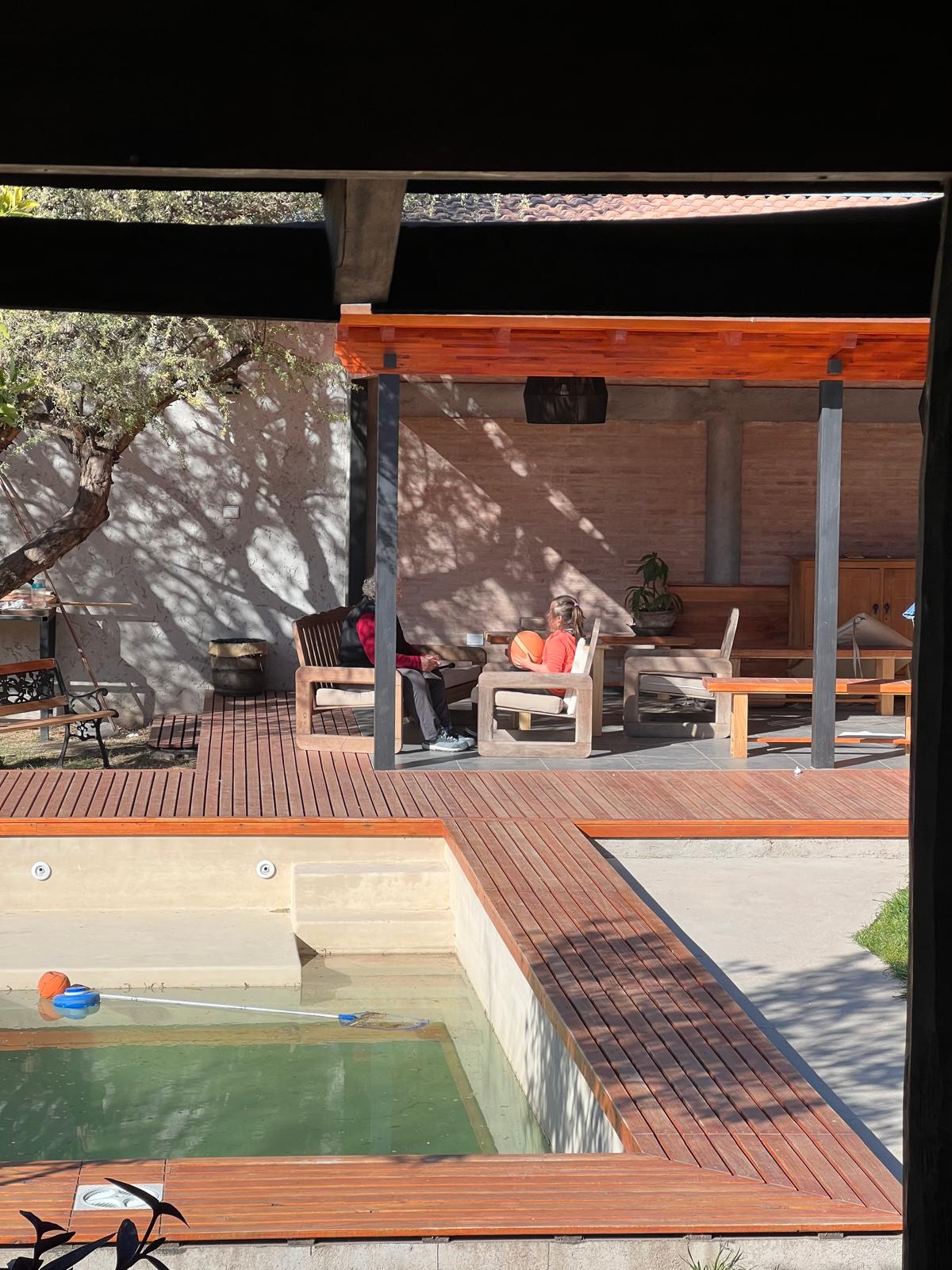 Gazebo y suelo