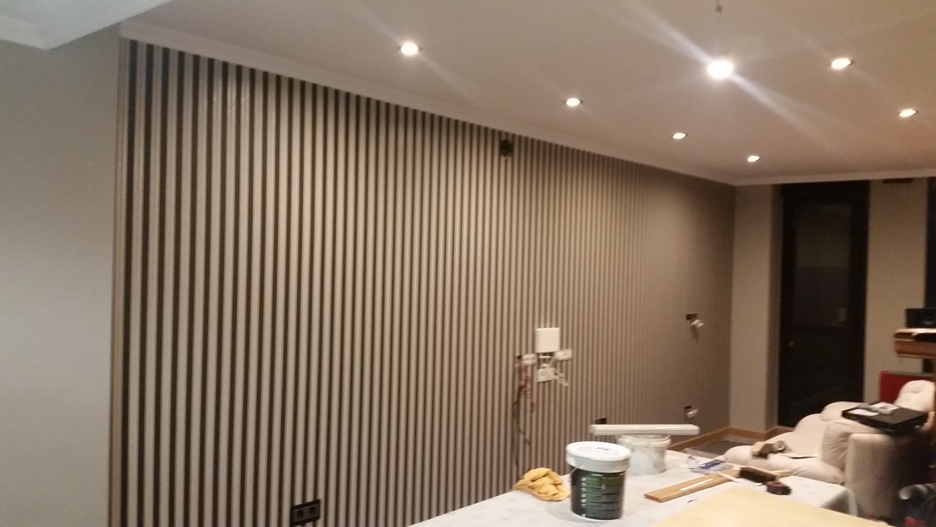 Pintado de pisos y papel pintado
