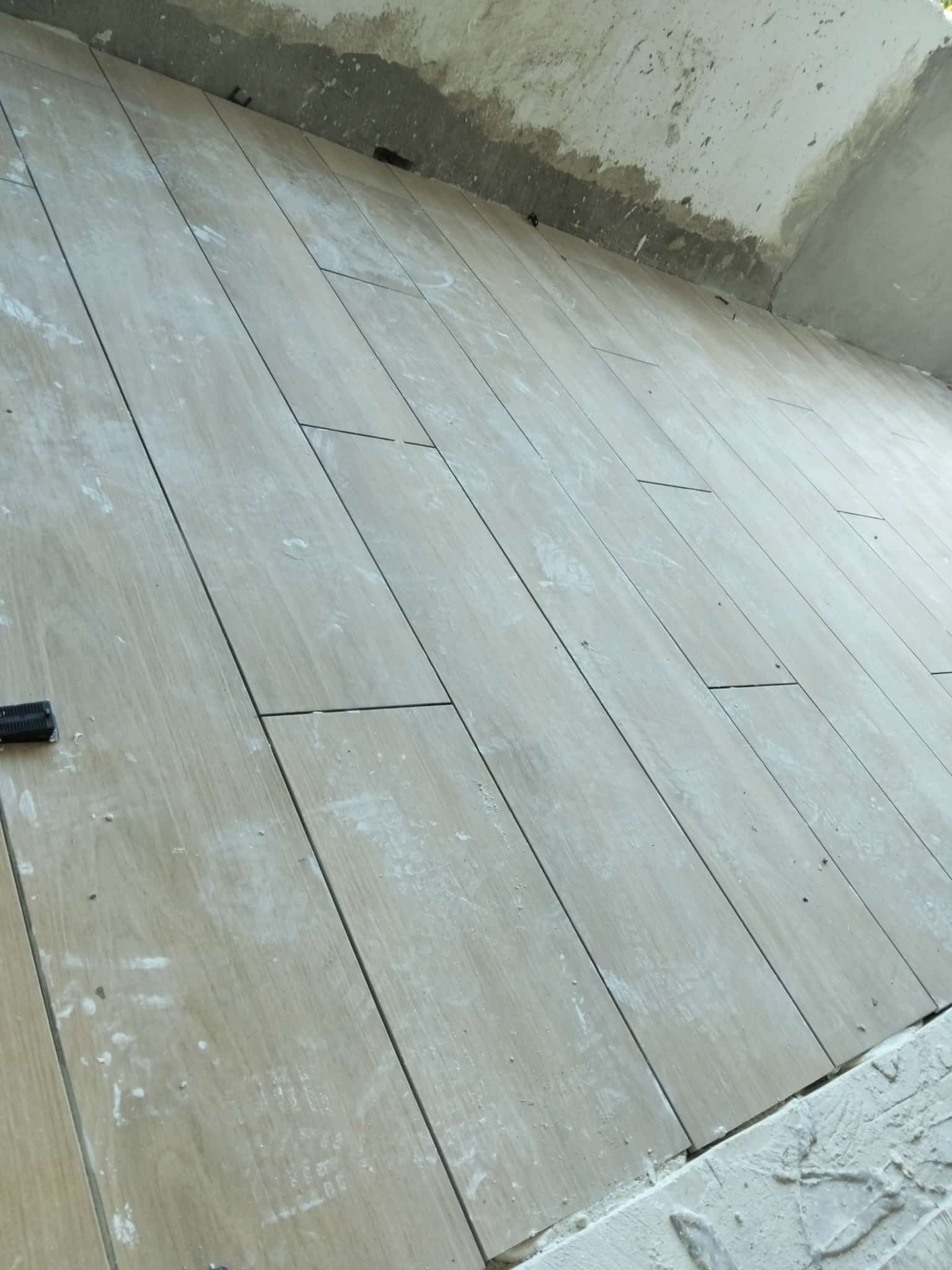 Realización de alicatado una habitación