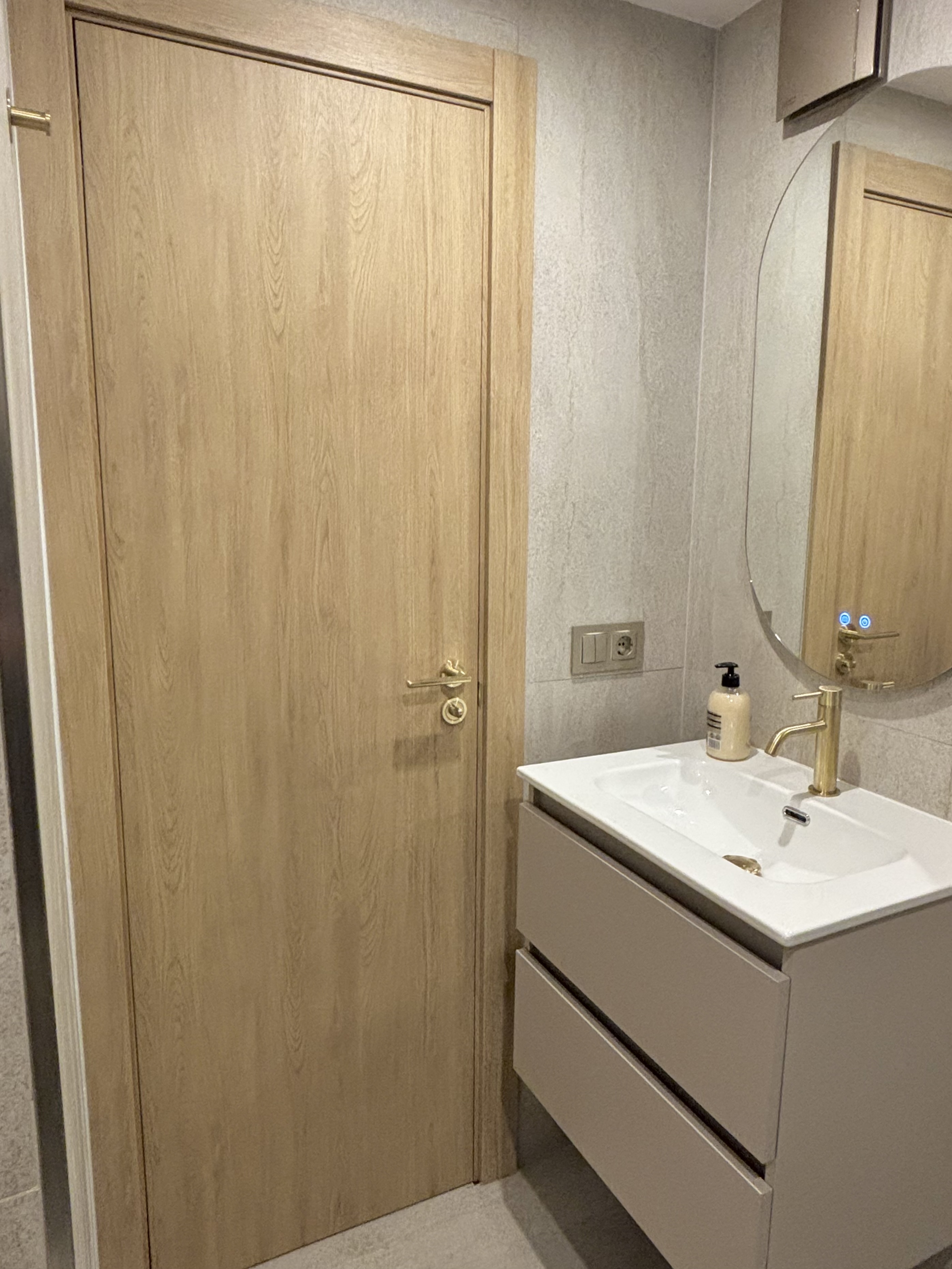 Porta laminada roure