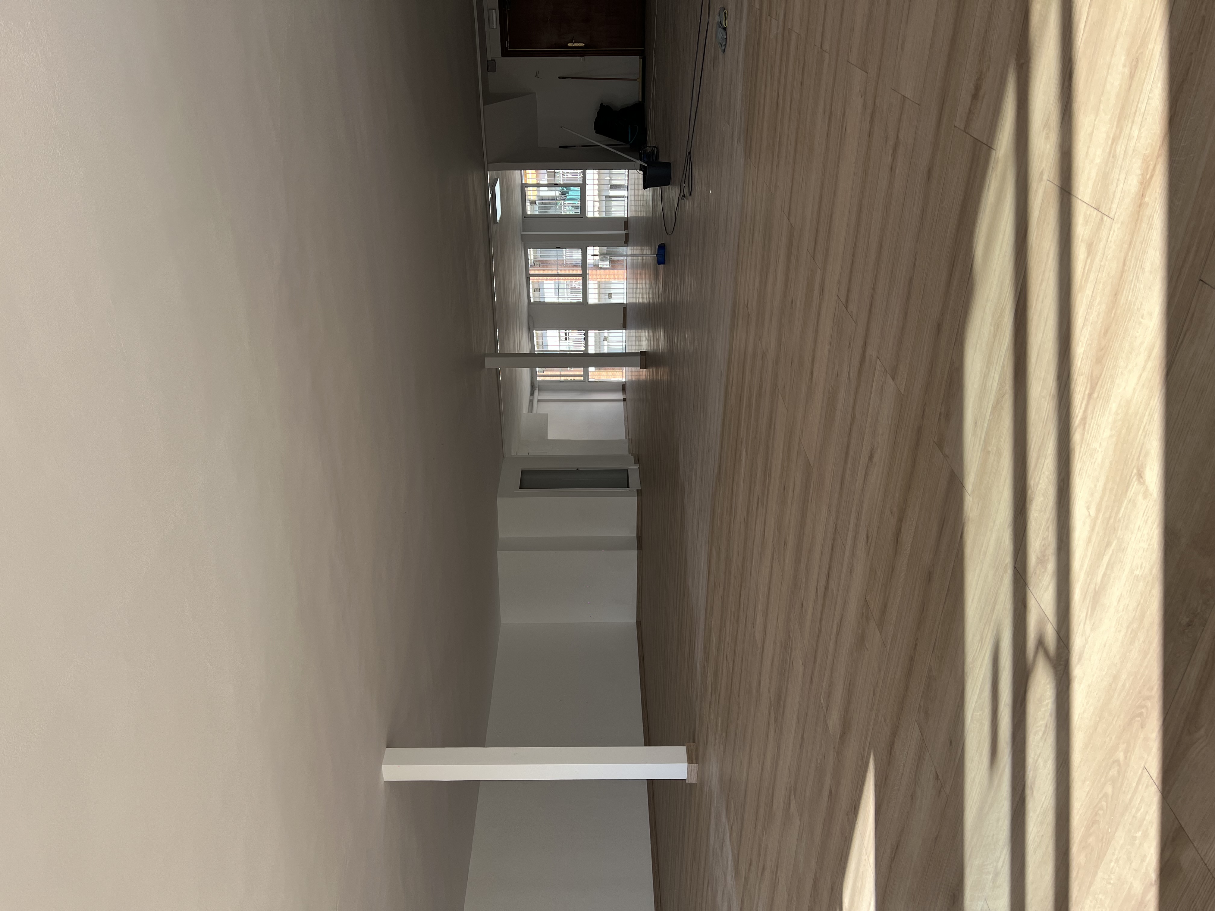 Pinuta, parquet y acabados