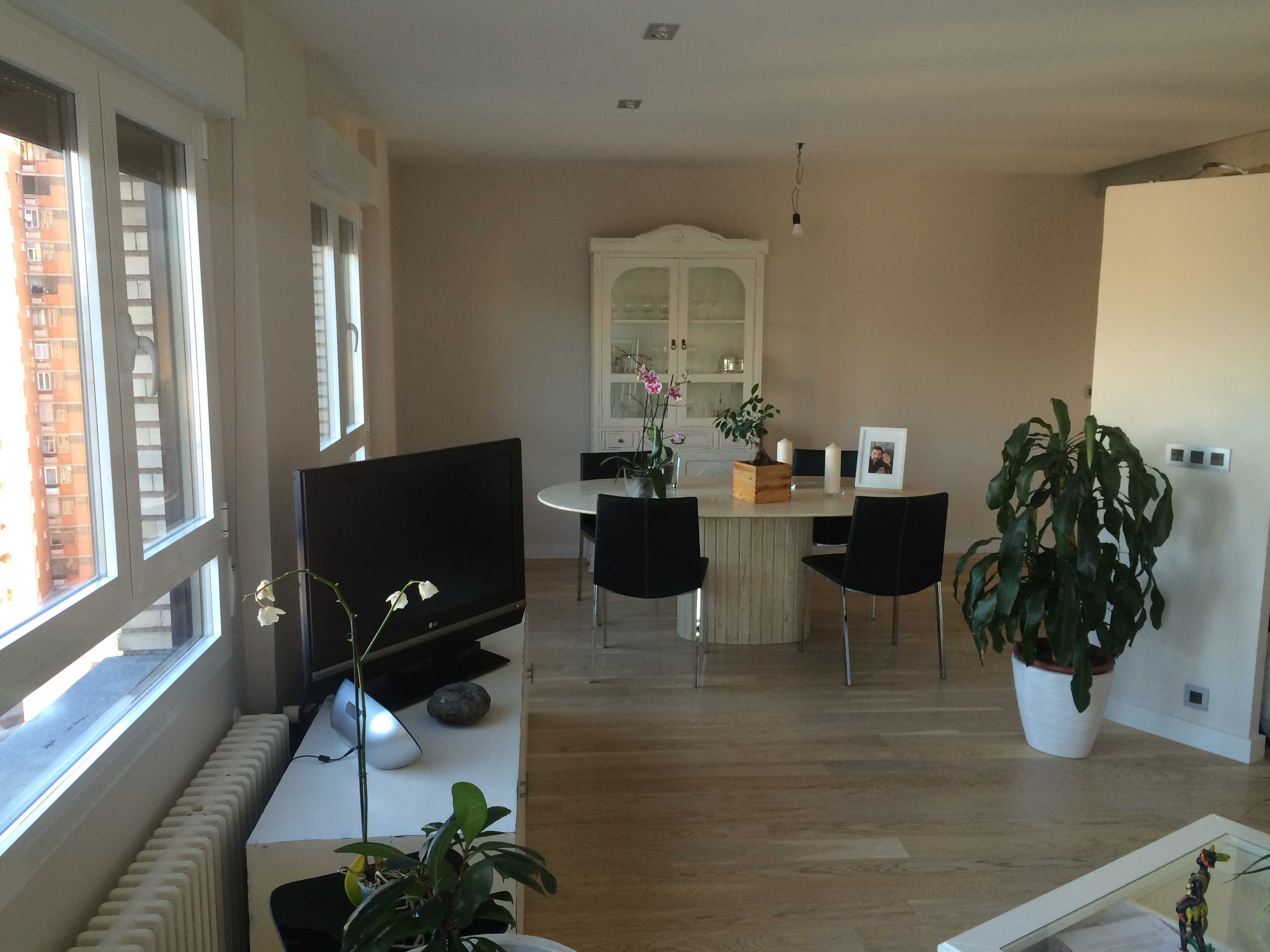 REFORMA INTEGRAL VIVIENDA 140M2. PAMPLONA.
