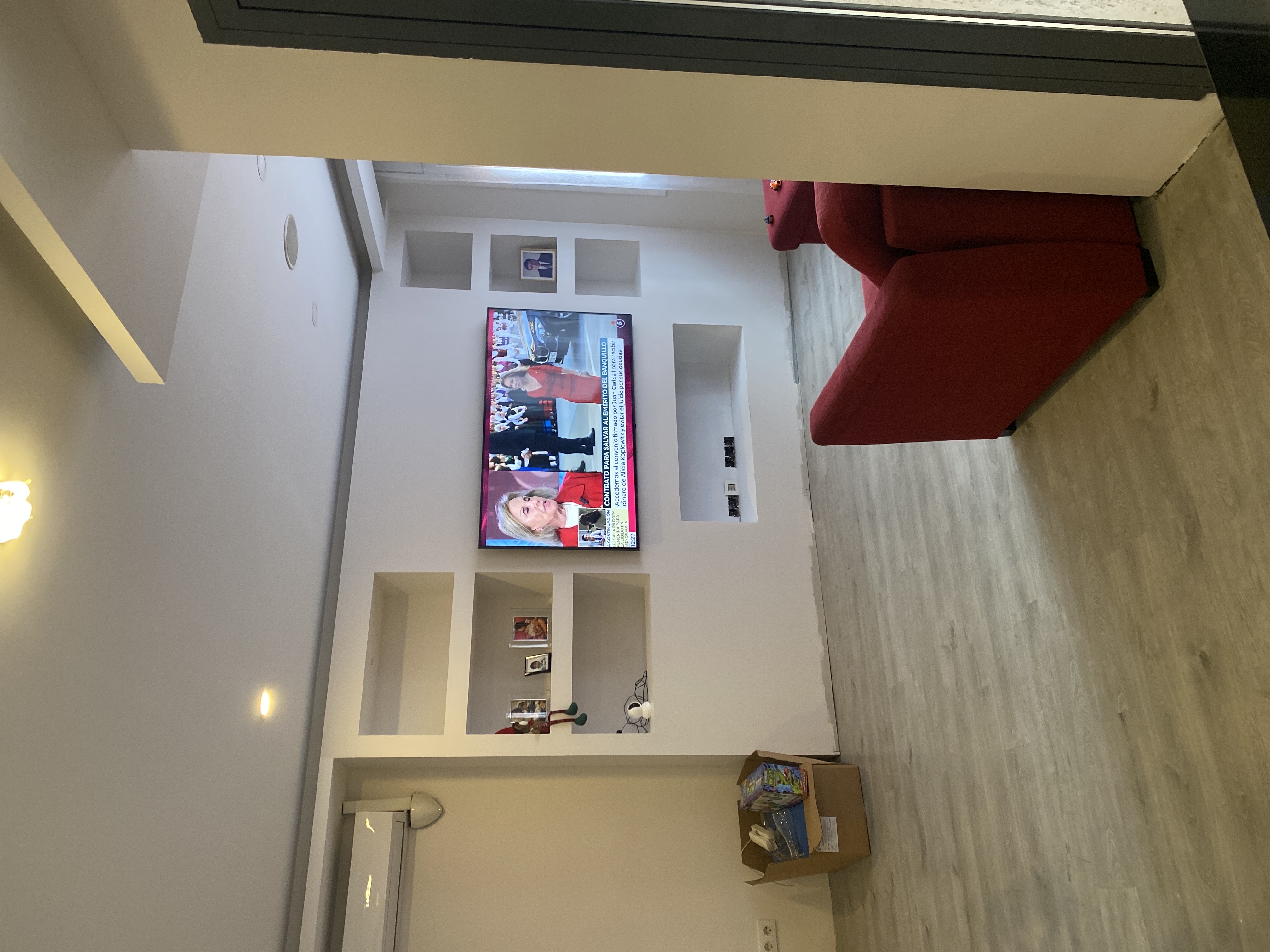 Mueble a medida comedor con hornacinas decorativas