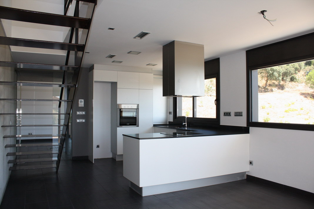 INTERIOR CASA UNIFAMILIAR