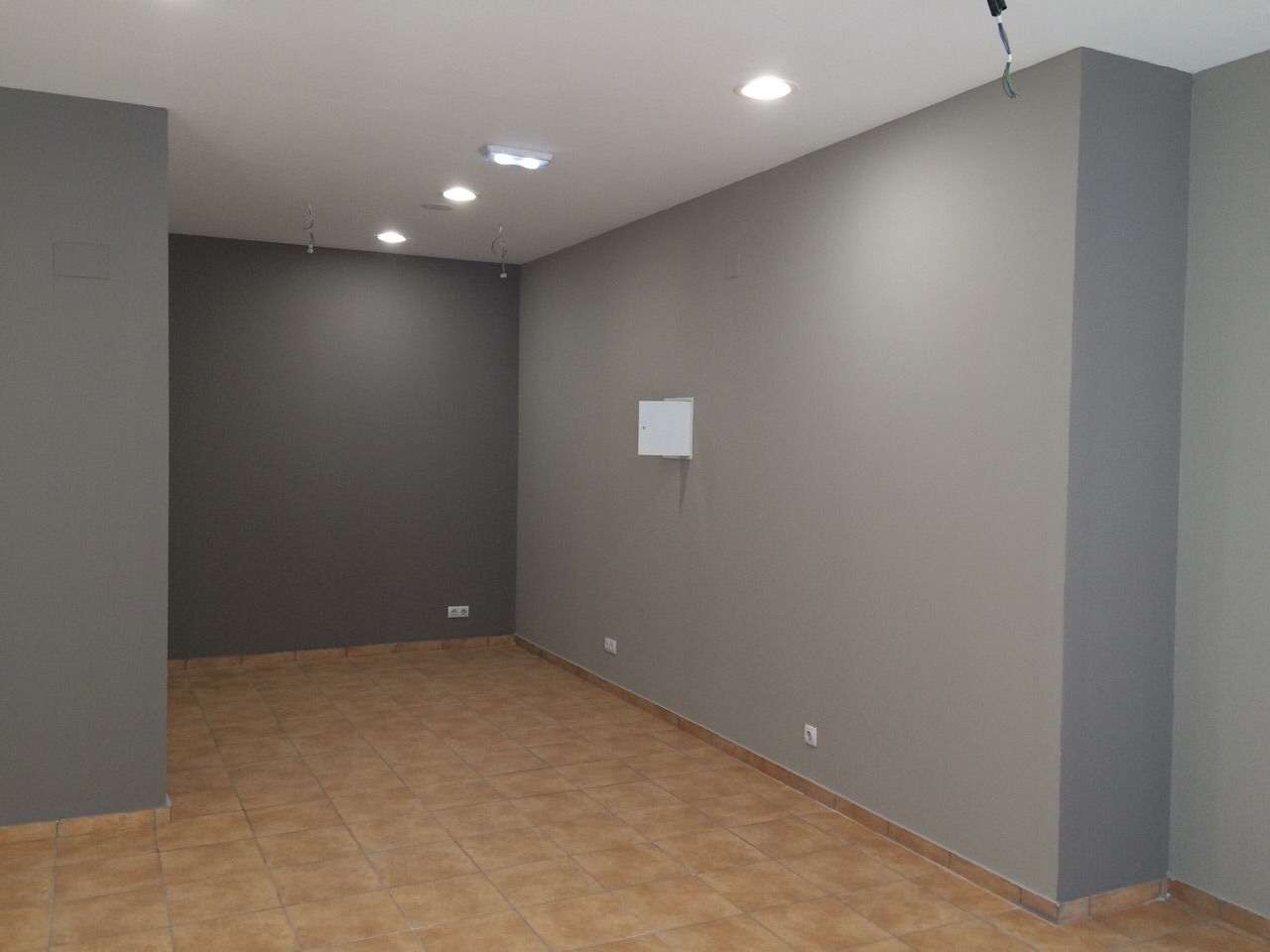 LOCAL EN OVIEDO- INTERIOR