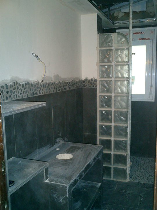 Baño con mueble de obra