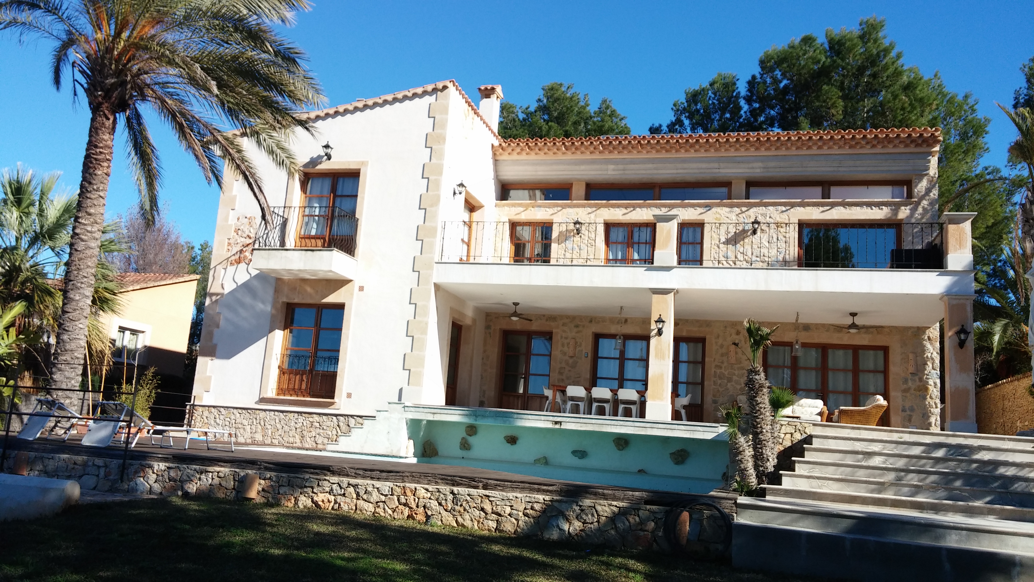 CHALET UNIFAMILIAR