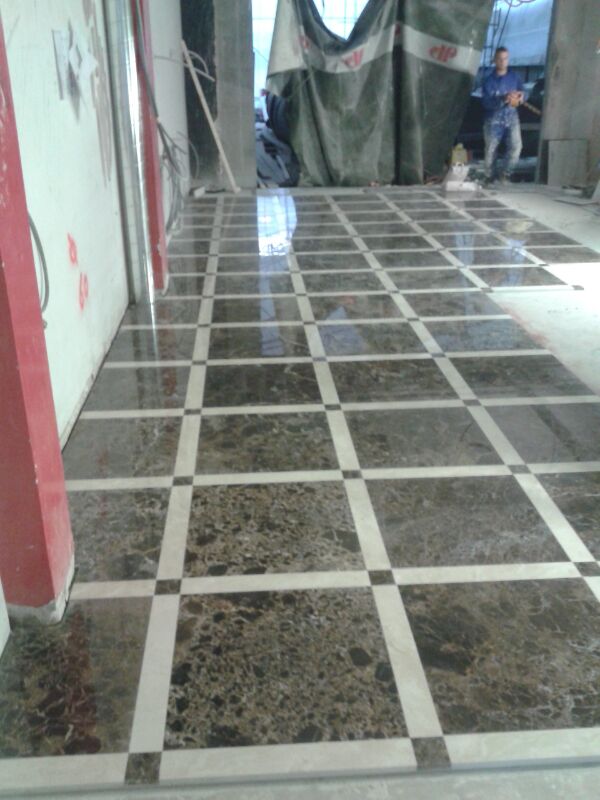 PUESTA DE MÁRMOL EN CAFETERÍA