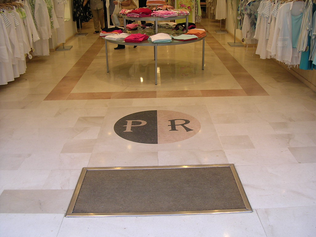 REFORMA LOCALES COMERCIALES