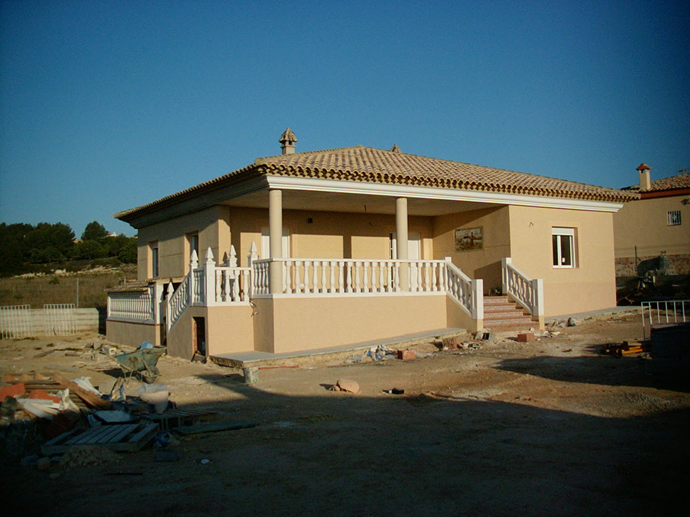 UNIFAMILIAR EN MONSERRAT
