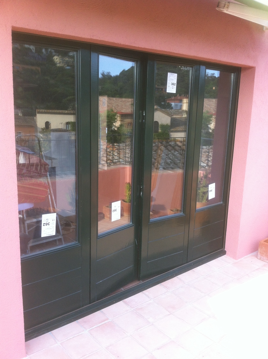 Ventana exterior de madera cierre Europeo