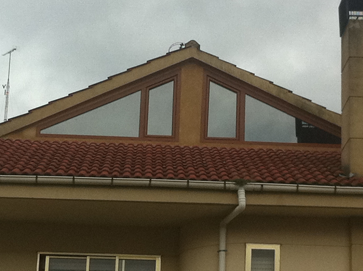 ventanas pvc roble dorado
