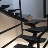 Instalar barandilla en escalera de acceso a la sala de máquinas del ascensor (según inspección técnica)