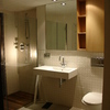 Reforma de baño y aseo manteniendo azulejos