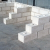 Muro de bloques prefabricados