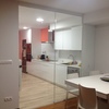 Colocar vidrio de 2m largo x 1m.