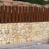 Muro y vaya metálica perimetral