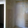 Colgar estores, modulos ikea y baldas en pared de pladur