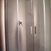 Instalar mampara de ducha semicircular,
