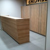 Estanterías, mostrador recepción, escaparate