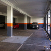 Pintar Números Y Señales Viarias En Un Parking