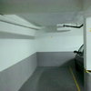Pintar en el suelo de un parking y colocar cantones