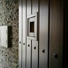 Compra e instalacion de puerta exterior rustica