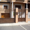 Puerta garaje + puerta de paso inferior a 1300 euros