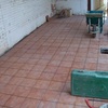 Poner plaquetas en patio de unos 65 metrs cuadrados