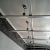 Pintar techo de una sala de oficinas