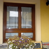 Trece ventanas en madera de iroko