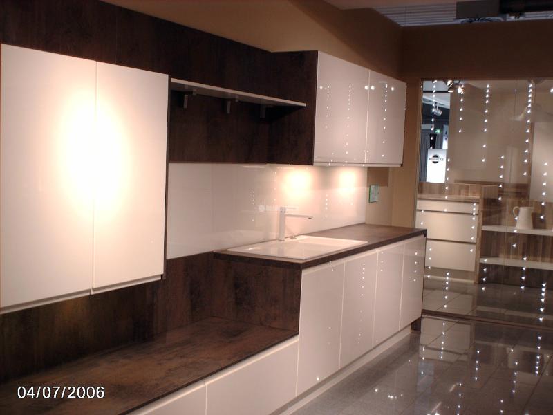 Oferta descuento de un 15% en muebles de cocina
