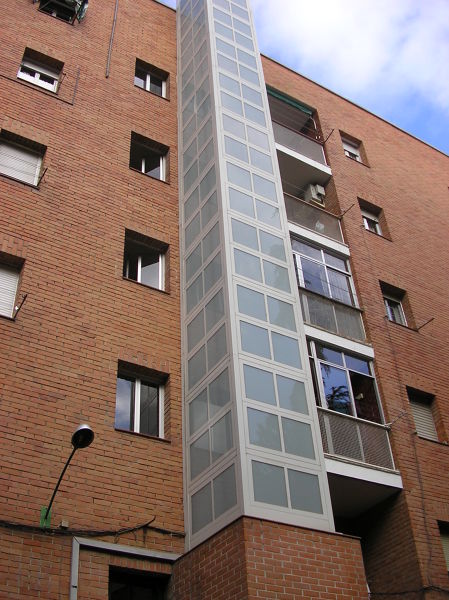 ASCENSOR POR FACHADA EXTERIOR